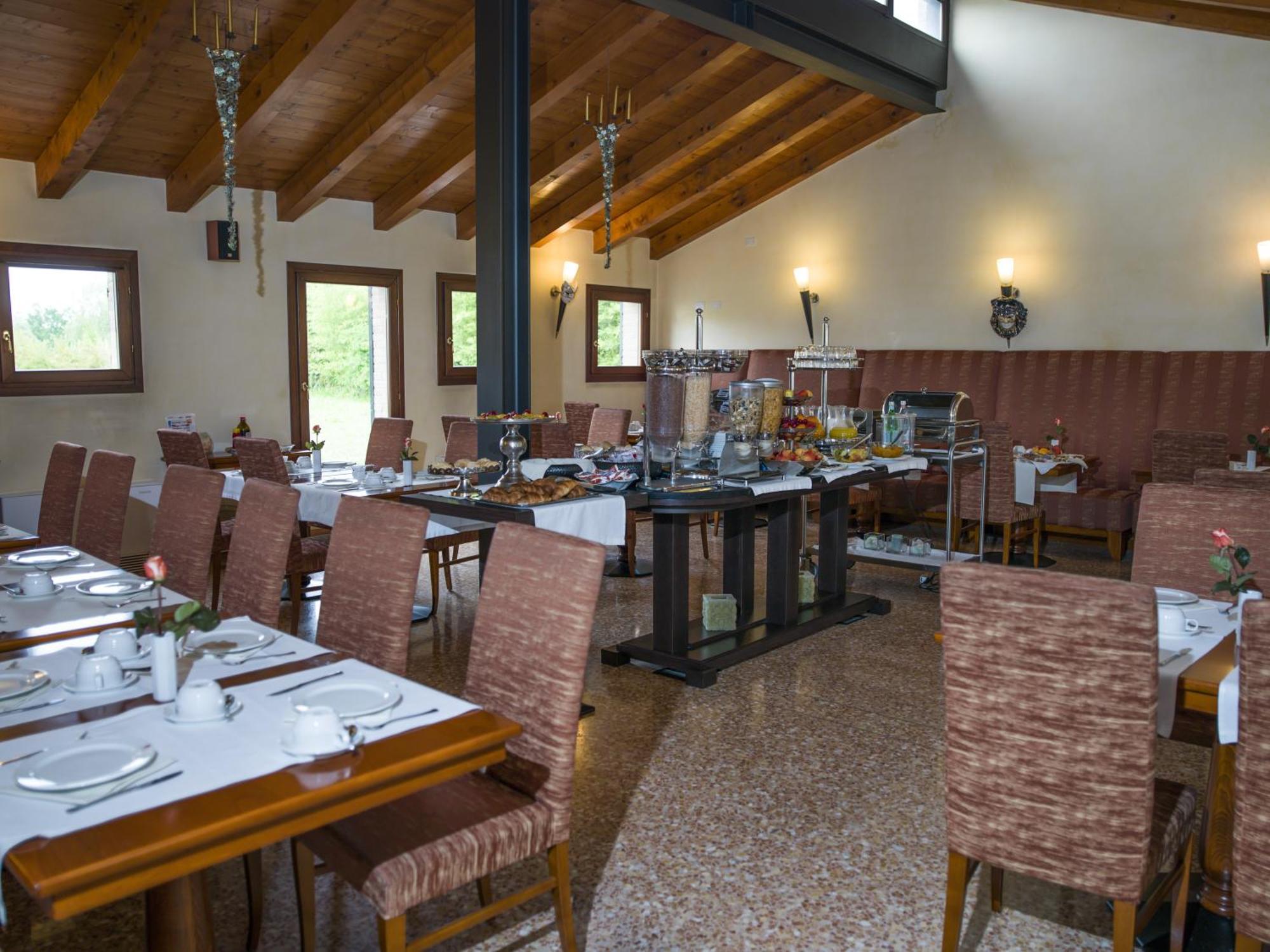 Hotel Venice Resort Airport Тессера Екстер'єр фото