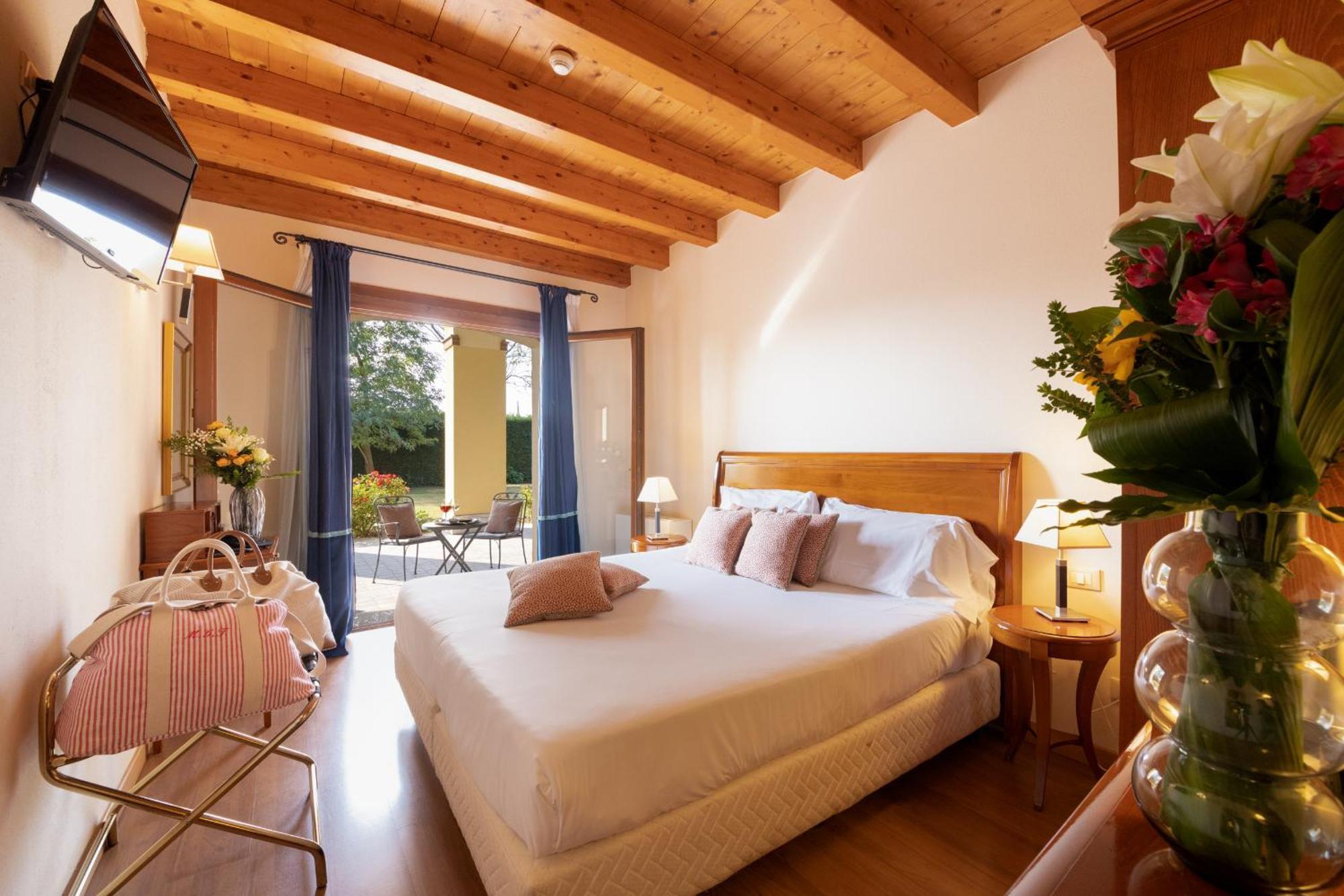 Hotel Venice Resort Airport Тессера Екстер'єр фото