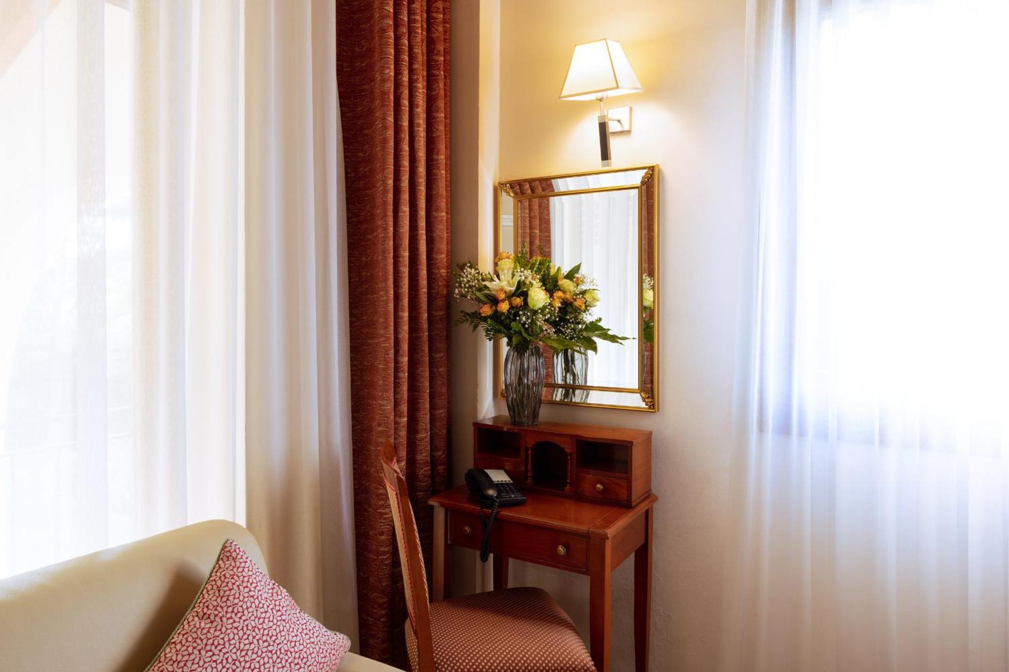 Hotel Venice Resort Airport Тессера Екстер'єр фото