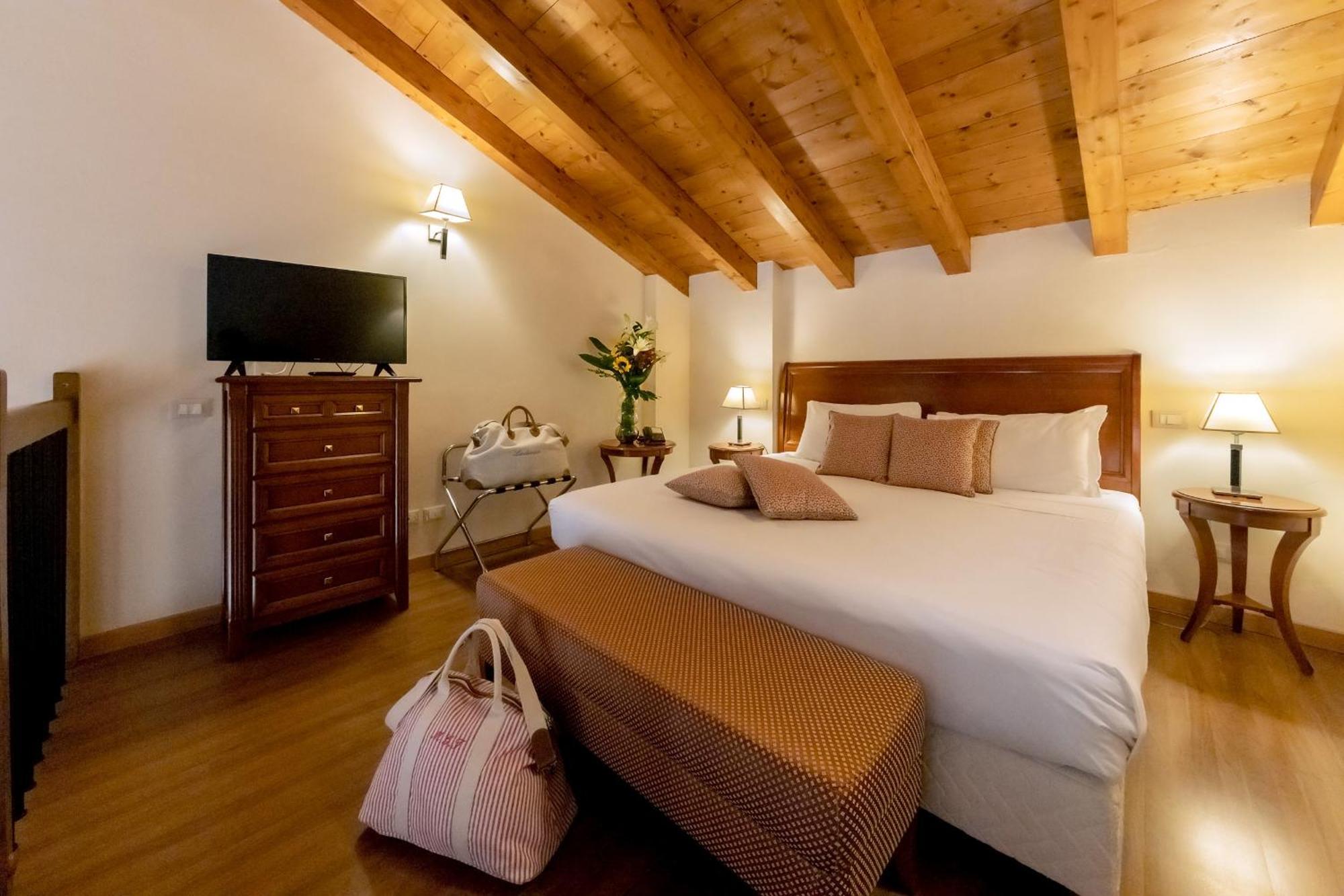 Hotel Venice Resort Airport Тессера Екстер'єр фото