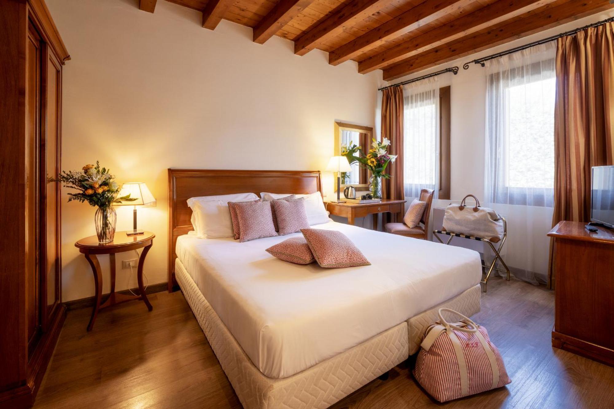 Hotel Venice Resort Airport Тессера Екстер'єр фото