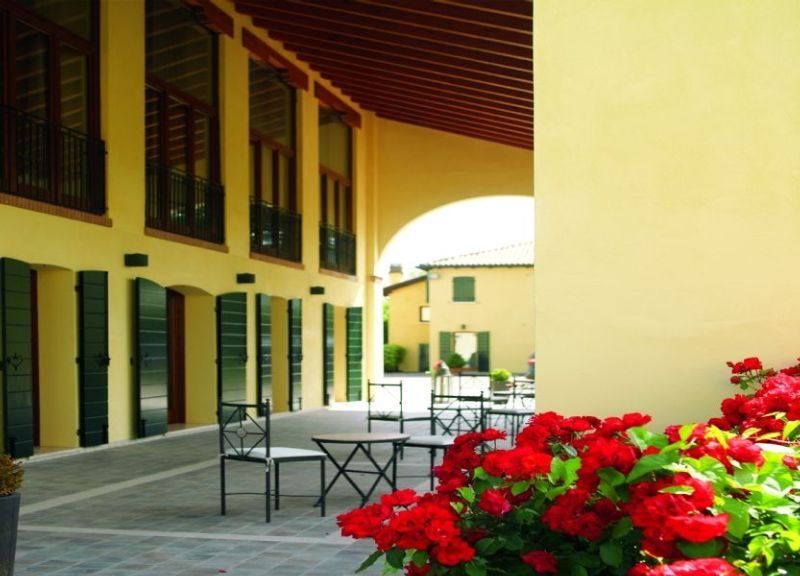 Hotel Venice Resort Airport Тессера Екстер'єр фото